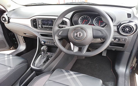 MG 3 AUTO BLACK