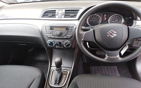 A SUZUKI CIAZ BK