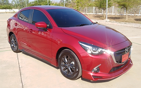 NEW MAZDA 2 RED