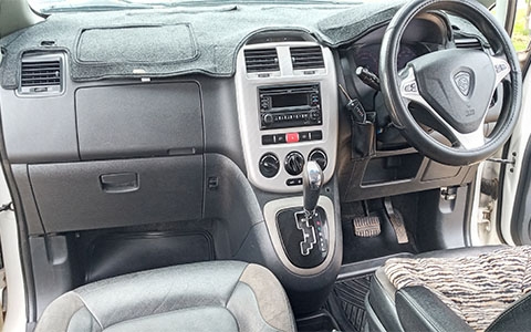 PROTON EXSORA WHITE