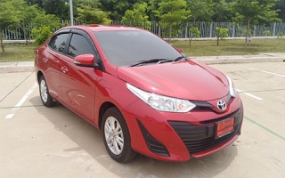 A TOYOTA YARIS ATIVE