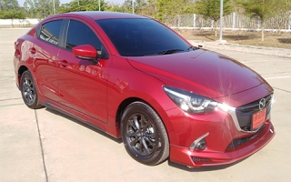 NEW MAZDA 2 RED