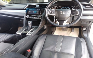 A HONDA CIVIC WH