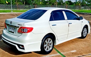 TOYOTA ALTIS WHITE