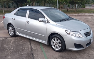 TOYOTA ALTIS SILVER 1.6